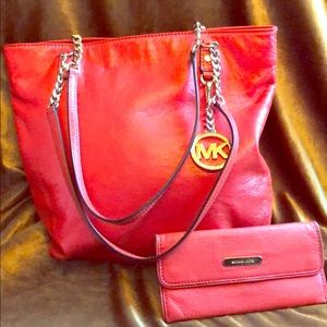 Michael Kors purse and wallet set